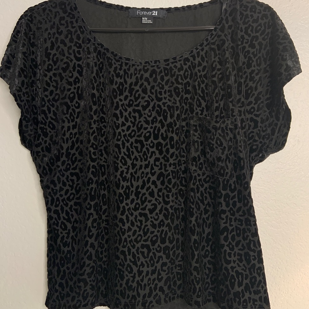 Velvet black leopard crop top